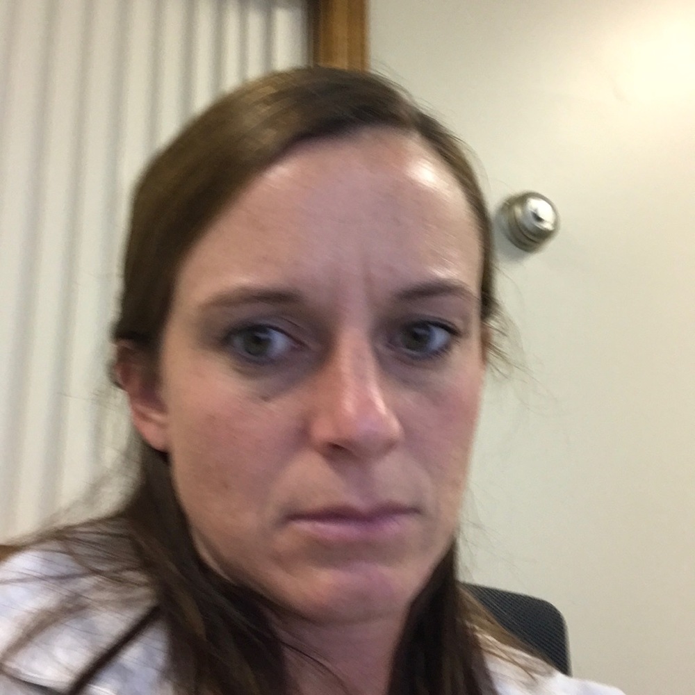 Meet your Posher, Loni